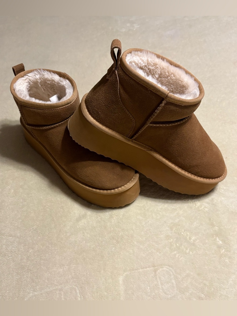 Dream Pairs Tan Suede Plush-Lined Women's Slip-On Slippers - Picture 3 of 7